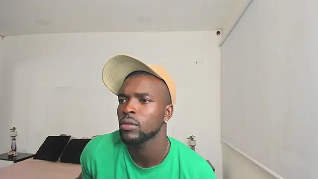 Dylan Taylor online show from March 5, 3:29 am