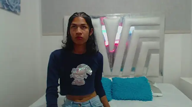 Snapshot of _lexx1e chatting on December 12, 4:53 pm lexx1e online show from December 12, 4:53 pm