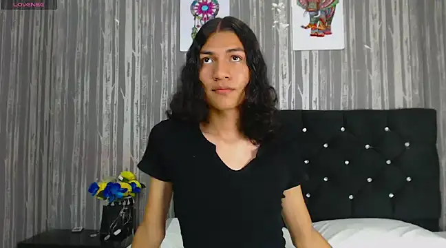 Snapshot of _lexx1e chatting on December 19, 9:28 pm lexx1e online show from December 19, 9:28 pm