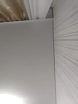 Lorrain Dorrie online show from December 5, 6:22 am