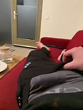 Snapshot of Mustafa-231 chatting on November 28, 2:36 am Mustafa-231 online show from November 28, 2:36 am