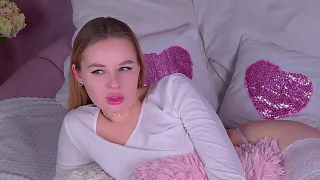 Snapshot of BeatriceEsmont chatting on January 28, 7:00 pm BeatriceEsmont online show from January 28, 7:00 pm