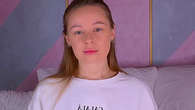 Snapshot of BeatriceEsmont chatting on October 25, 7:30 pm BeatriceEsmont online show from October 25, 7:30 pm