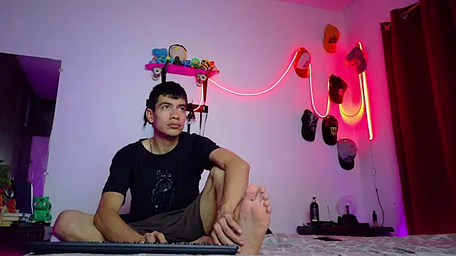 Snapshot of Nymphobuddies chatting on January 23, 8:35 pm Nymphobuddies online show from January 23, 8:35 pm