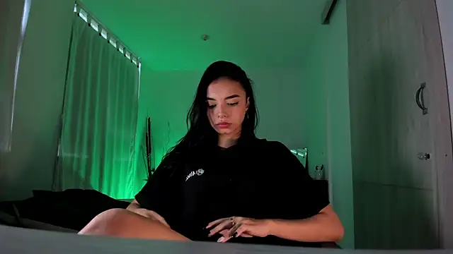 Snapshot of AnabelWolf chatting on January 31, 9:37 pm AnabelWolf online show from January 31, 9:37 pm