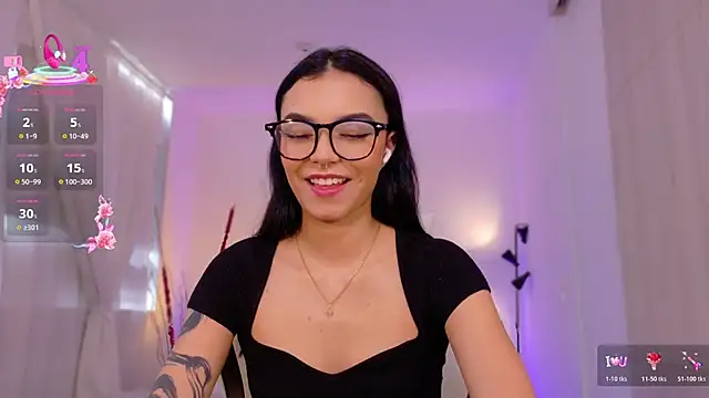 Snapshot of AnabelWolf chatting on October 17, 3:47 pm AnabelWolf online show from October 17, 3:47 pm