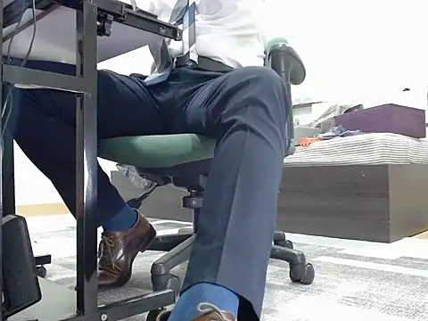 softlyS online show from December 11, 4:09 pm