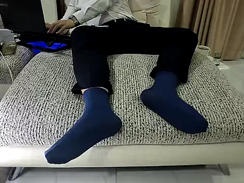 softlyS online show from December 15, 3:20 pm