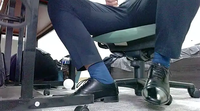 softlyS online show from February 11, 3:40 pm