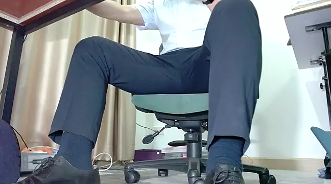 softlyS online show from March 8, 3:35 pm