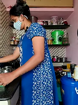 Snapshot of Tamil_Shalini_Lustyy chatting on September 16, 5:08 am Tamil Shalini Lustyy online show from September 16, 5:08 am