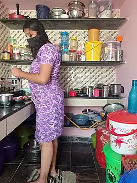 Snapshot of Tamil_Shalini_Lustyy chatting on October 13, 6:24 am Tamil Shalini Lustyy online show from October 13, 6:24 am