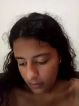 Snapshot of Babydol18_ chatting on December 28, 7:11 pm Babydol18 online show from December 28, 7:11 pm