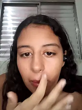 Snapshot of Babydol18_ chatting on January 14, 7:17 am Babydol18 online show from January 14, 7:17 am