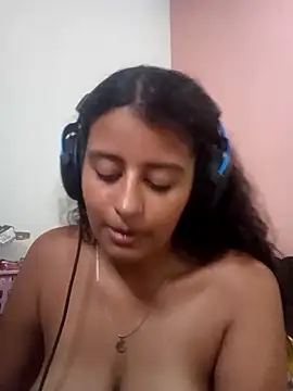 Snapshot of Babydol18_ chatting on January 28, 1:05 pm Babydol18 online show from January 28, 1:05 pm