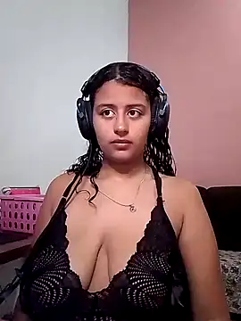 Snapshot of Babydol18_ chatting on February 1, 2:47 am Babydol18 online show from February 1, 2:47 am
