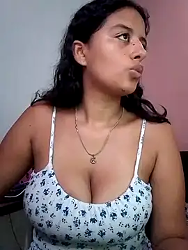 Snapshot of Babydol18_ chatting on February 2, 4:54 pm Babydol18 online show from February 2, 4:54 pm