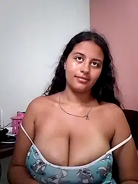 Snapshot of Babydol18_ chatting on February 3, 7:21 pm Babydol18 online show from February 3, 7:21 pm