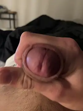 Snapshot of alixbg33 chatting on December 5, 9:06 pm alixbg33 online show from December 5, 9:06 pm