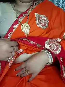 Snapshot of Mayuri77 chatting on January 27, 9:23 am Mayuri77 online show from January 27, 9:23 am