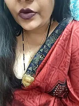 Snapshot of Mayuri77 chatting on February 13, 12:32 pm Mayuri77 online show from February 13, 12:32 pm