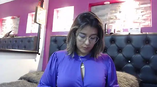 Snapshot of Pandoracherry chatting on December 21, 7:45 am Pandoracherry online show from December 21, 7:45 am