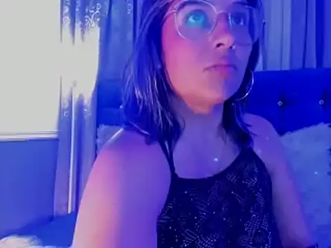 Snapshot of Pandoracherry chatting on January 15, 3:22 am Pandoracherry online show from January 15, 3:22 am