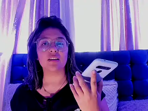 Snapshot of Pandoracherry chatting on January 15, 3:29 pm Pandoracherry online show from January 15, 3:29 pm