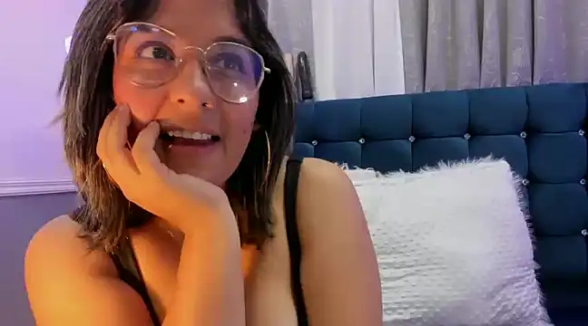 Snapshot of Pandoracherry chatting on February 12, 6:08 am Pandoracherry online show from February 12, 6:08 am