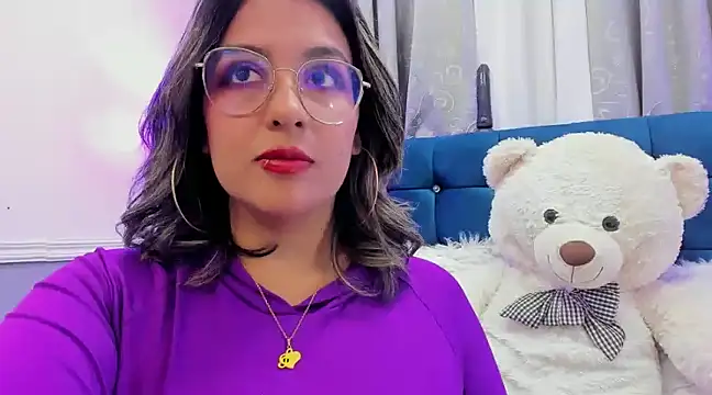 Snapshot of Pandoracherry chatting on February 13, 9:30 am Pandoracherry online show from February 13, 9:30 am