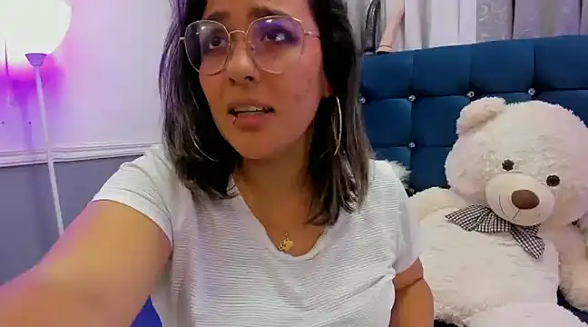 Snapshot of Pandoracherry chatting on February 15, 8:54 am Pandoracherry online show from February 15, 8:54 am