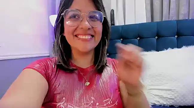 Snapshot of Pandoracherry chatting on February 19, 7:17 am Pandoracherry online show from February 19, 7:17 am