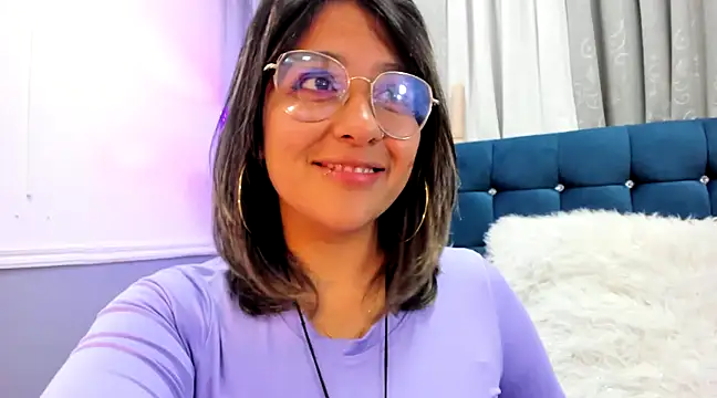 Snapshot of Pandoracherry chatting on February 20, 2:51 am Pandoracherry online show from February 20, 2:51 am