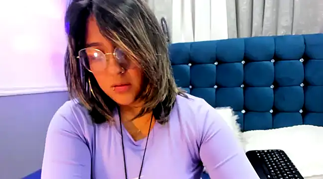 Snapshot of Pandoracherry chatting on February 20, 9:44 am Pandoracherry online show from February 20, 9:44 am