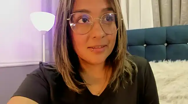 Snapshot of Pandoracherry chatting on February 27, 2:32 am Pandoracherry online show from February 27, 2:32 am