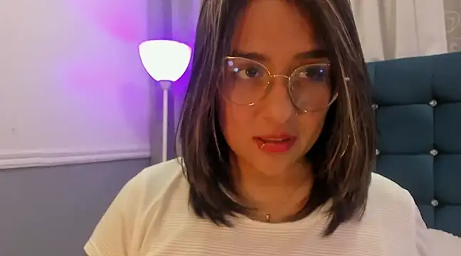 Snapshot of Pandoracherry chatting on March 10, 9:10 am Pandoracherry online show from March 10, 9:10 am