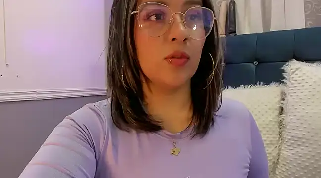 Snapshot of Pandoracherry chatting on March 13, 2:05 am Pandoracherry online show from March 13, 2:05 am