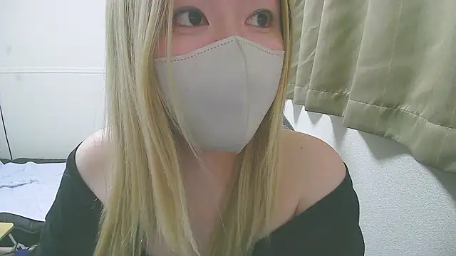 Remi official online show from November 21, 9:02 pm