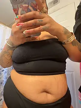 Snapshot of shyfr34k chatting on December 26, 6:33 pm shyfr34k online show from December 26, 6:33 pm