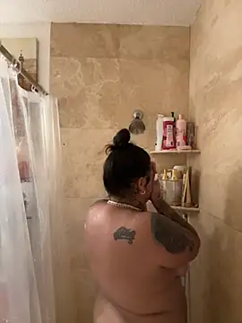 Snapshot of shyfr34k chatting on September 27, 7:19 pm shyfr34k online show from September 27, 7:19 pm