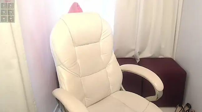 Xileny-Halliwey online show from February 10, 5:19 pm