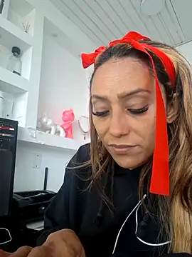 salome drasin online show from January 14, 12:44 pm