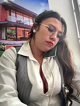 LIZ-06  online show from December 15, 2:10 pm