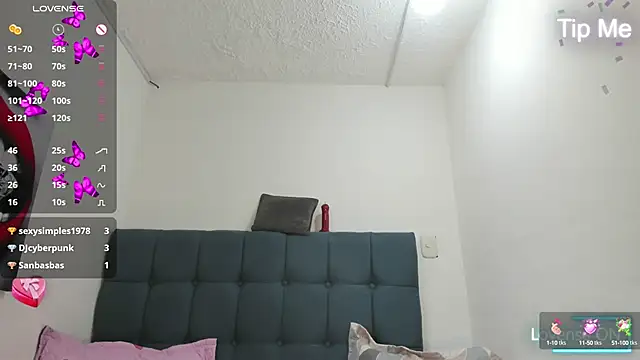 Snapshot of Hellen_starx chatting on February 27, 9:47 pm Hellen starx online show from February 27, 9:47 pm