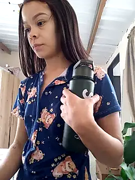 sofiaVelez01 online show from February 18, 4:16 pm