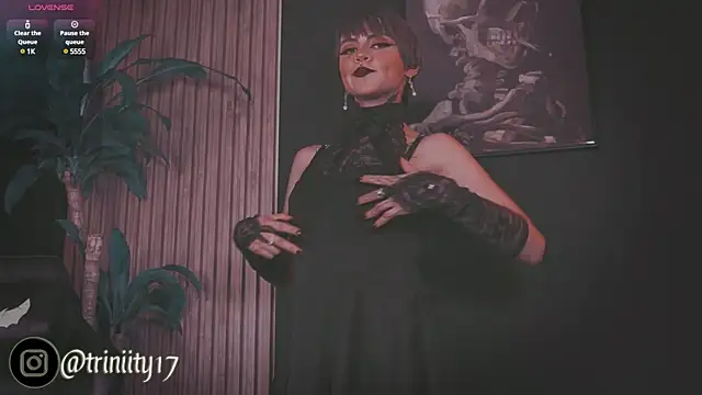 Snapshot of Trinity___s chatting on February 16, 11:48 pm Trinity s online show from February 16, 11:48 pm