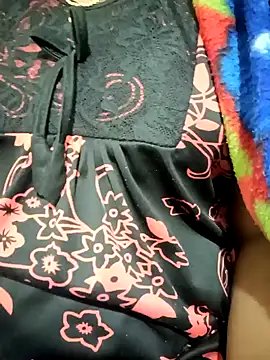 Snapshot of Cute-chinny chatting on January 22, 1:53 am Cute-chinny online show from January 22, 1:53 am