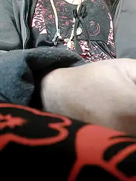 Snapshot of Cute-chinny chatting on January 25, 1:54 am Cute-chinny online show from January 25, 1:54 am