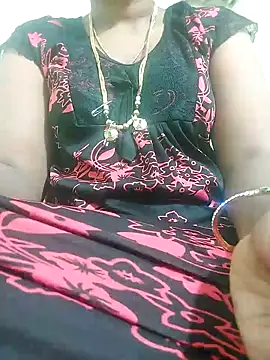 Snapshot of Cute-chinny chatting on January 28, 1:18 am Cute-chinny online show from January 28, 1:18 am