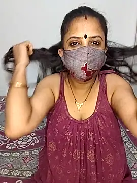 Snapshot of Cute-manisha chatting on June 23, 2:53 am Cute-manisha online show from June 23, 2:53 am